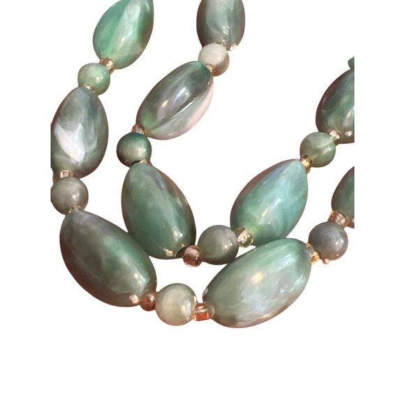 Vintage Green Marbled Acrylic Bead Necklace Oval Round Beads No Clasp Estate 34" - Picture 4 of 4